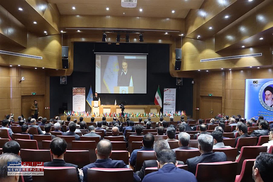 برگزاری همایش و  دوره‌های آموزشی  مبارزه با پولشویی حوزه معاونت پشتیبانی و توسعه منابع انسانی بنیاد مسکن کشور در شیراز