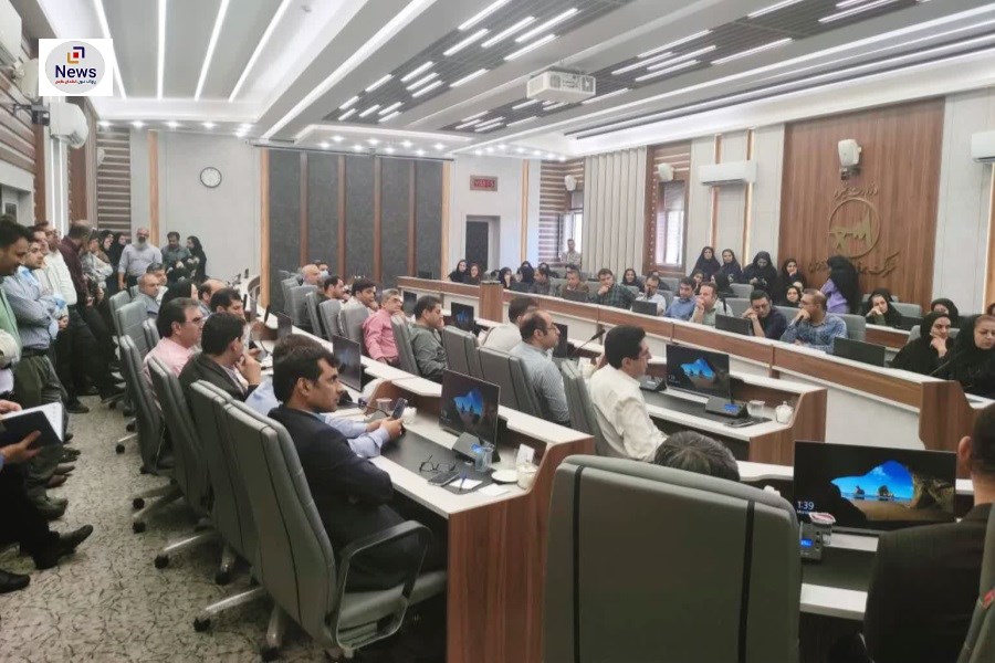 نشست همدلانه کارمندان و مدیران برق منطقه‌ای فارس برای بررسی مسائل حقوقی و مزایای شغلی