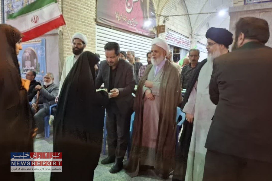 تصویر درخشش در دل شب؛ تجلیل از حضور قهرمانانه دختران مجاهد بافقی در تجمعات شبانه انقلابی