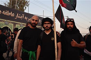 تصویر موکب آبشار عاطفه‌ها در مسیر نجف به کربلا؛ ثبت خاطرات ماندگار اربعین (بخش اول)