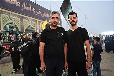 تصویر موکب آبشار عاطفه‌ها در مسیر نجف به کربلا؛ ثبت خاطرات ماندگار اربعین (بخش اول)